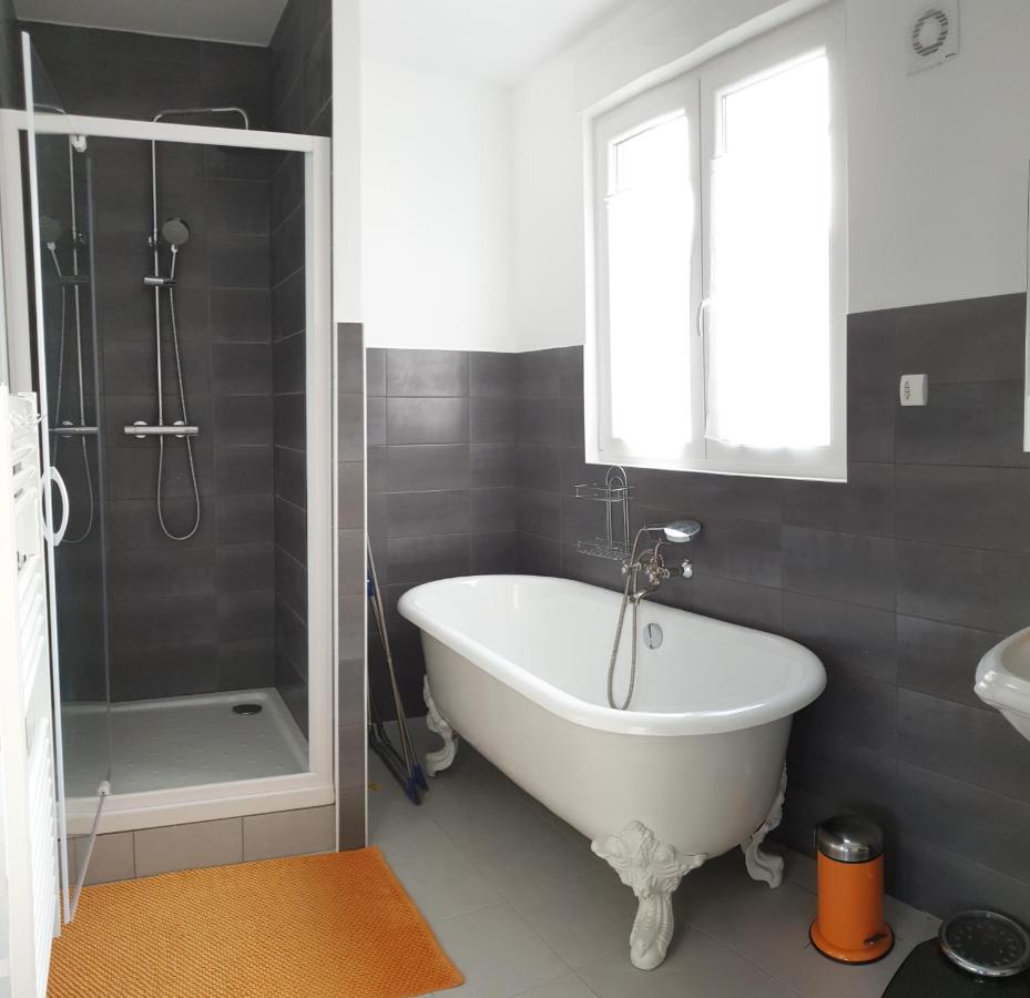 Appartement Hyper-Centre Epernay Avec Sauna Et Parking Prive Dış mekan fotoğraf